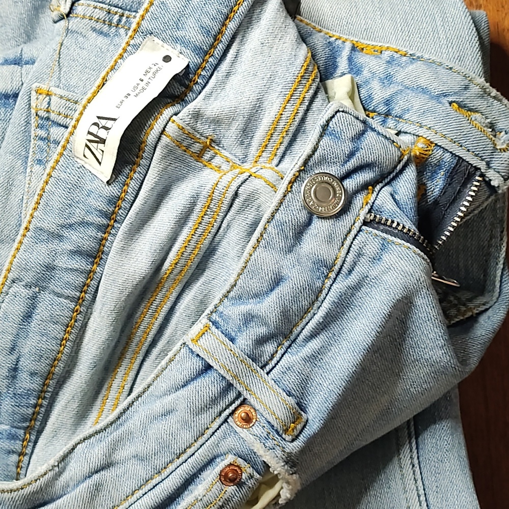 Zara Jeans